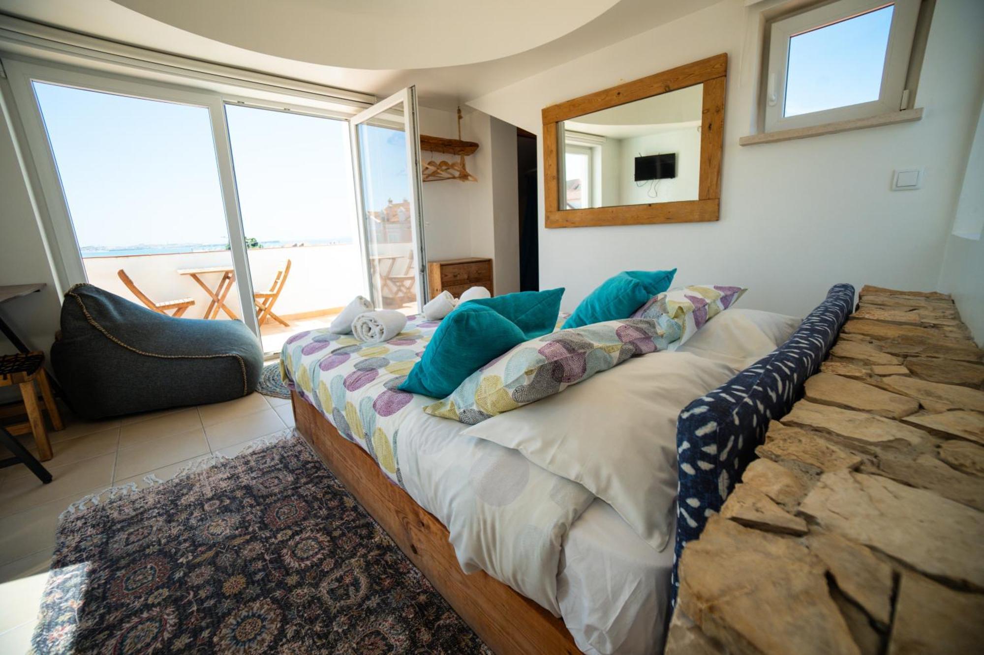 בליאל Alex Surf Hostel מראה חיצוני תמונה