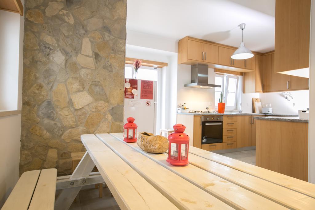 בליאל Alex Surf Hostel מראה חיצוני תמונה